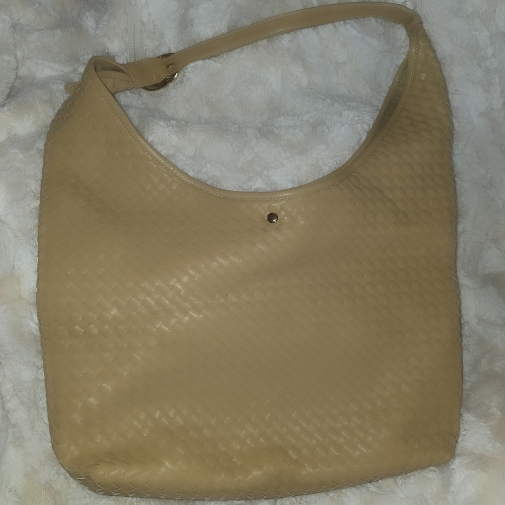 The Love Knot Slouchy Bag - Picture 5 of 7